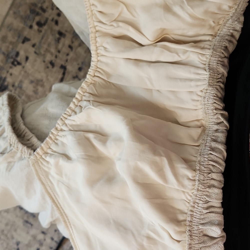 Reagan Linen puff sleeve peplum blouse - Picture 11 of 11